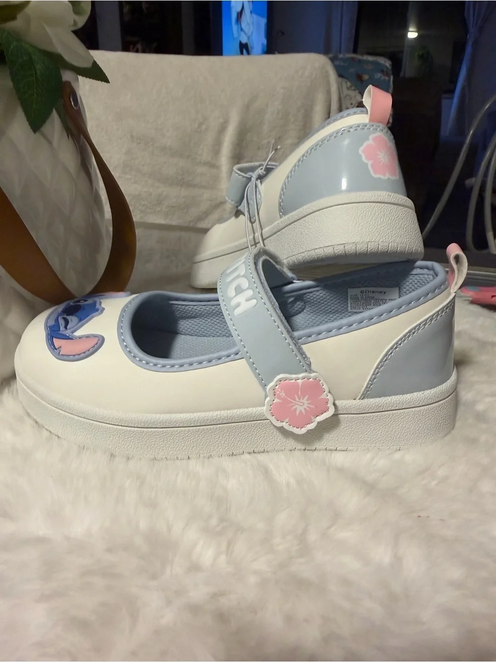 Kids Stitch Mary Jane Dress Shoes in White and Light Blue size 12